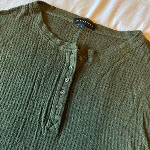 Waffle knit hi low tunic top Henley Gibson look